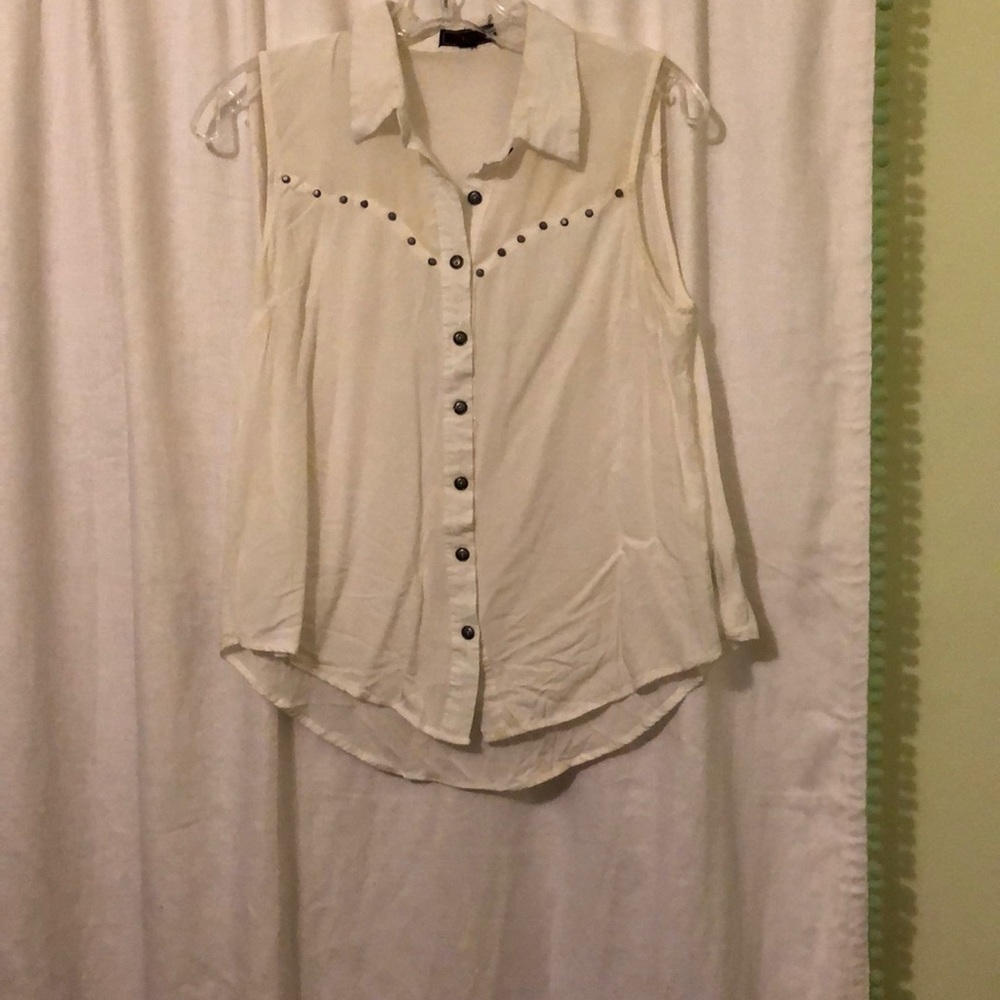 Western studded Sleeveless shirt.